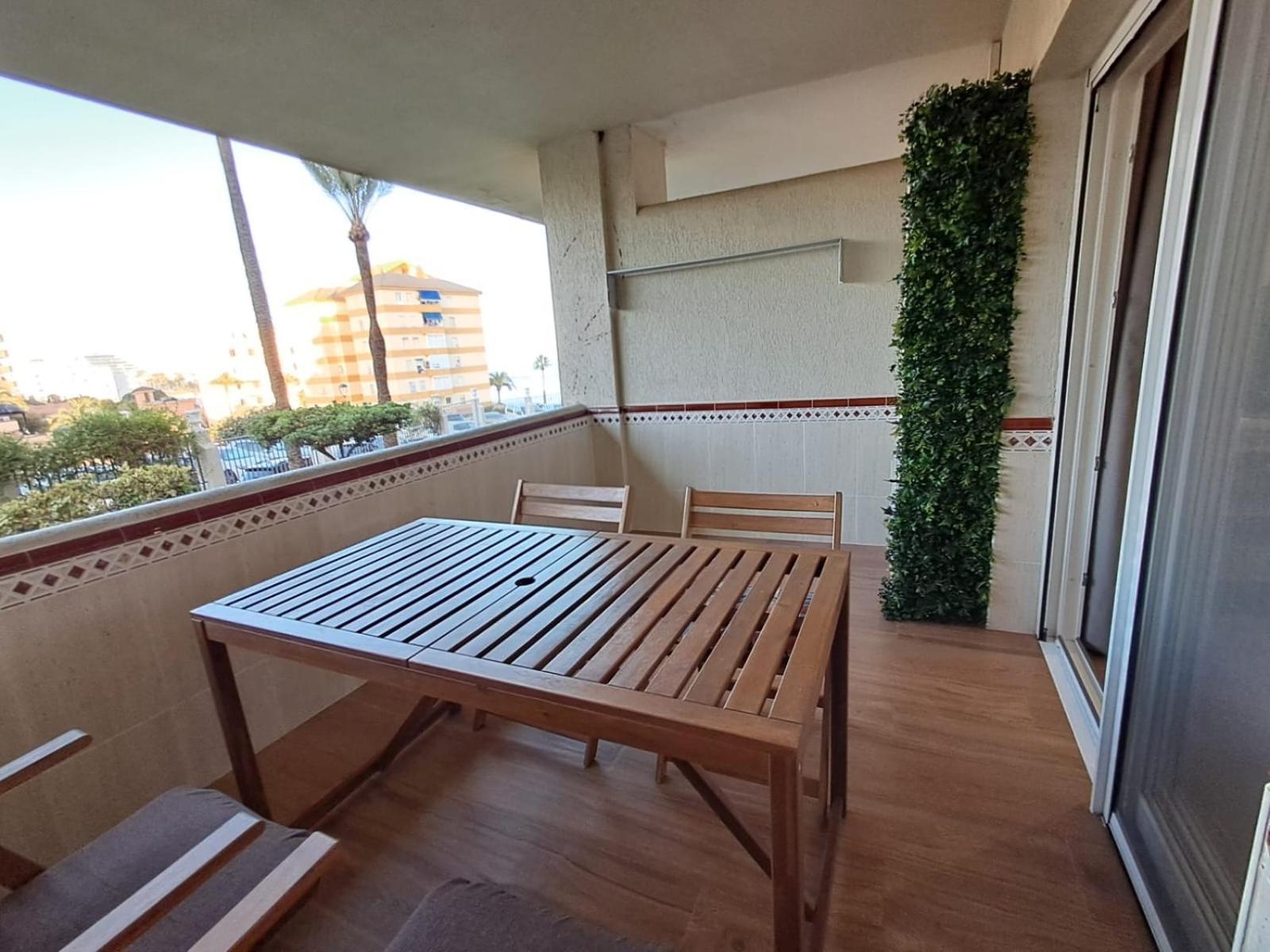 Benalbeach R&R Suite Benalmádena Exteriör bild